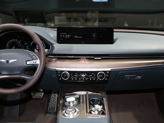 捷尼赛思G80图片