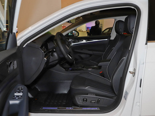 帕萨特新能源图片