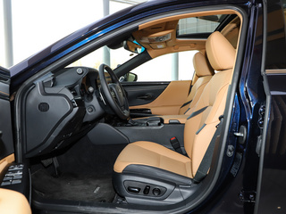 雷克萨斯ES图片