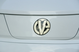 YOUNG光小新图片