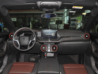 雪佛兰开拓者图片