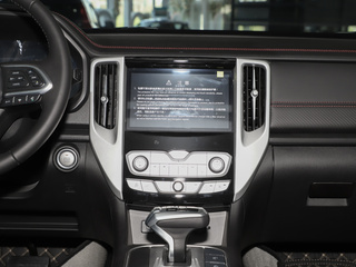 炮越野皮卡图片