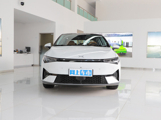 小鹏汽车P5图片