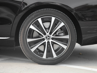 奔驰E级新能源图片