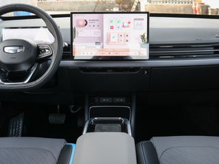 吉利几何G6图片