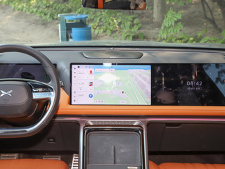 小鹏汽车G9图片