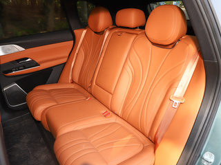 小鹏汽车G9图片