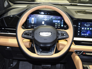 星越L增程电动版图片