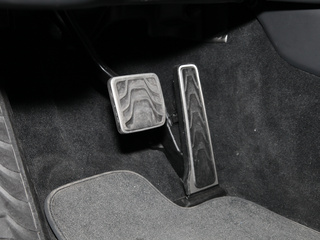 阿斯顿·马丁DBX图片