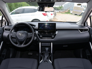 卡罗拉锐放图片