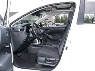 卡罗拉锐放图片