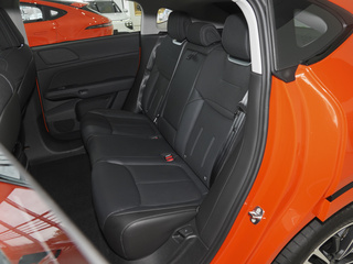 小鹏汽车G6图片