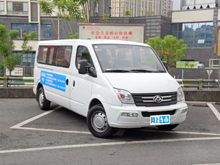 新途V80图片