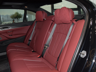 宝马5系新能源图片