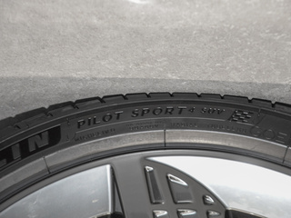 捷尼赛思GV70图片