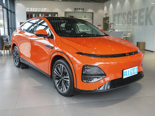 小鹏汽车G6图片