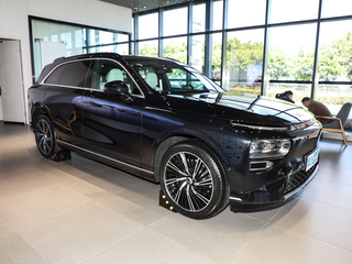 小鵬汽車(chē)G9圖片