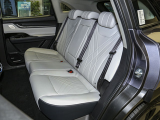 奇瑞舒享家图片