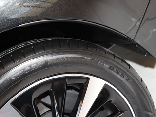 雷克萨斯LS图片