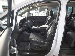 上汽大通MAXUS G90图片