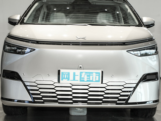 {小鹏X9}图片