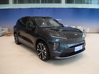 蔚来ES8 75kWh 2024款 行政版