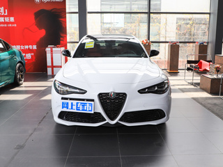 Giulia朱丽叶图片