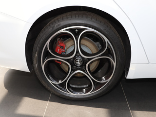 Giulia朱丽叶图片