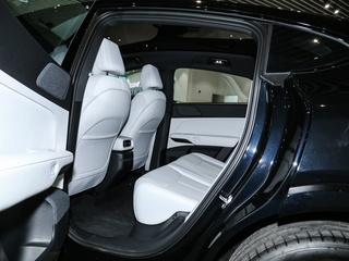 小鹏汽车G6图片