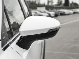 {睿藍(lán)7}圖片