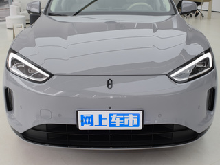 问界M5图片