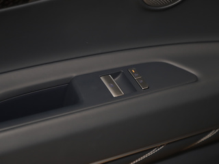 捷尼赛思GV80轿跑图片