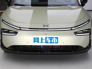 小鹏P7+图片