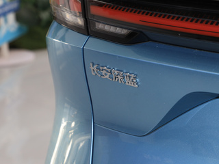 深藍(lán)L07圖片