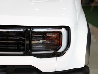 北京BJ40新能源图片