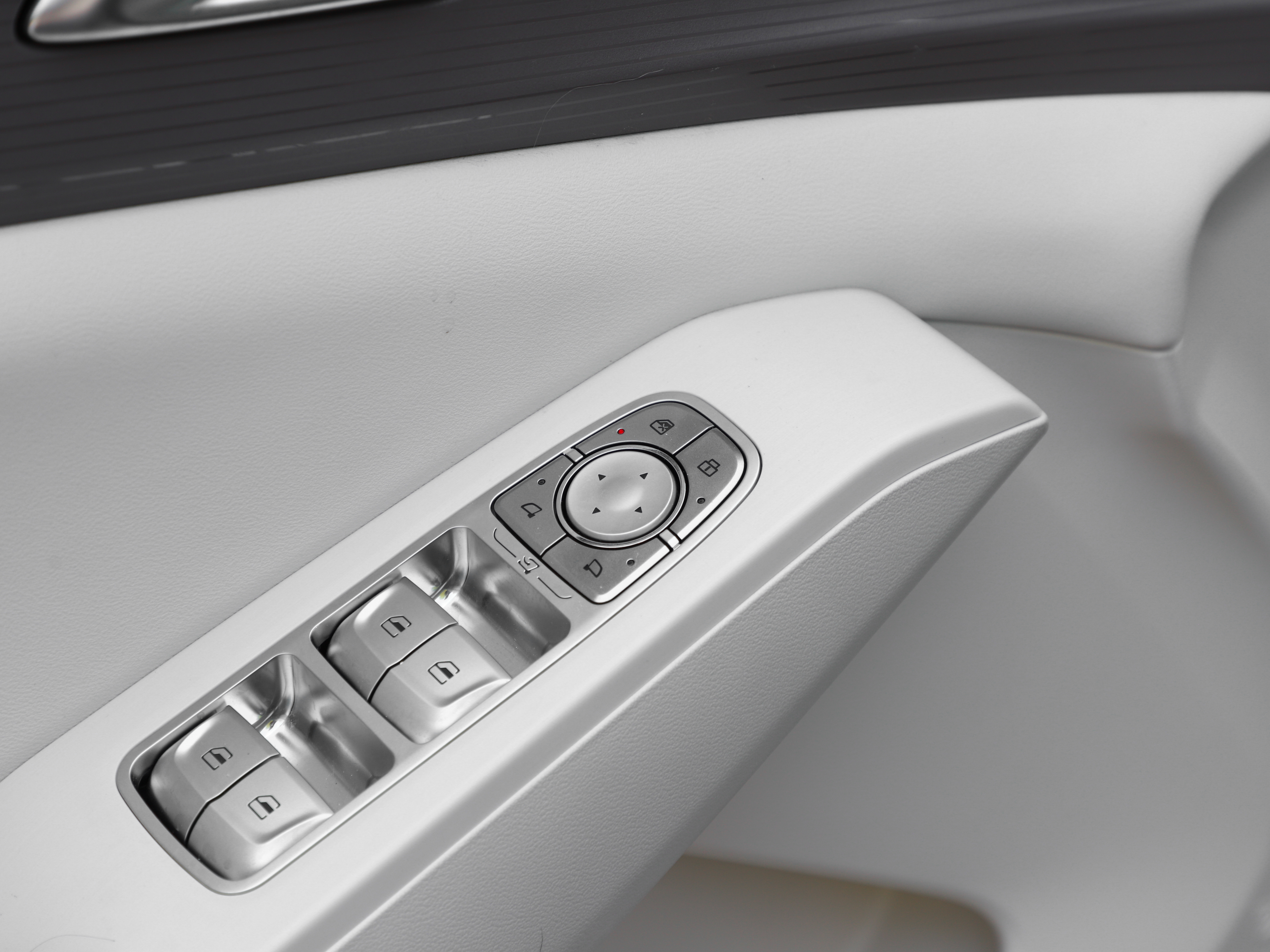 哈弗梟龍MAX圖片