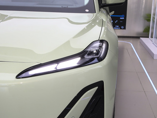 红旗天工06图片