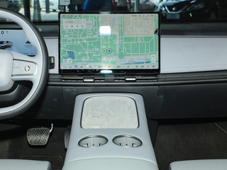 日產(chǎn)N7圖片