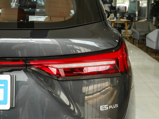 藍(lán)電E5 PLUS圖片