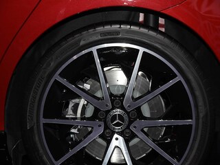 {奔馳CLA新能源}圖片