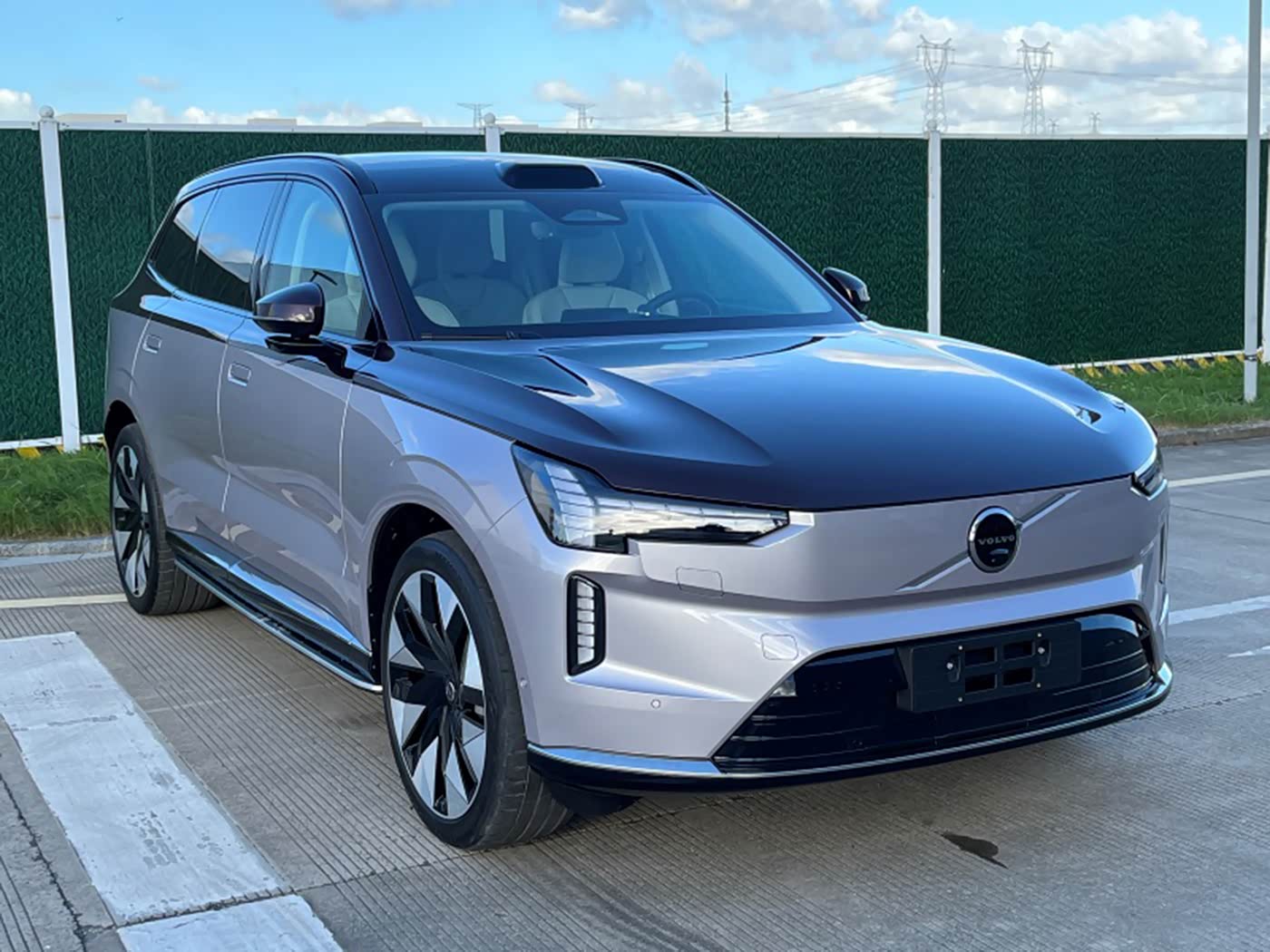 {沃爾沃EX90}圖片