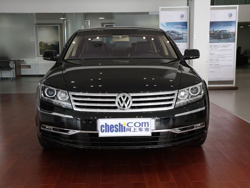 大众(进口)  新辉腾 6.0 W12 车头正面视角