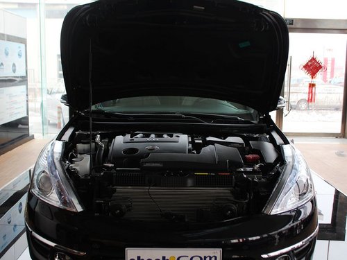 东风日产  公爵 3.5L CVT 发动机局部特写