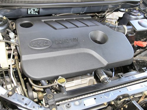 比亚迪  G3 1.8L CVT 发动机主体特写