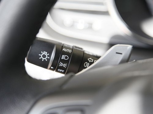 东风悦达起亚  起亚K5 2.0 AT 方向盘左侧控制杆