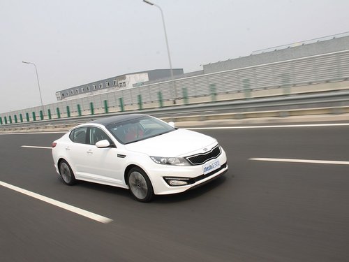 东风悦达起亚  起亚K5 2.4L AT