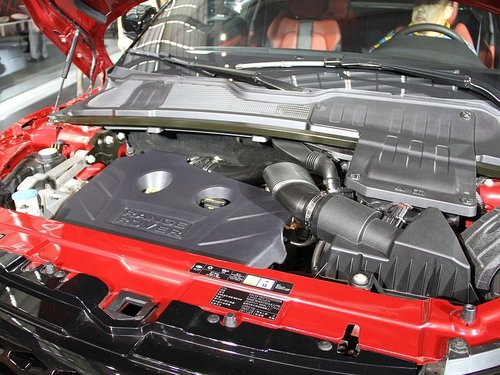 路虎  极光 2.0T AT