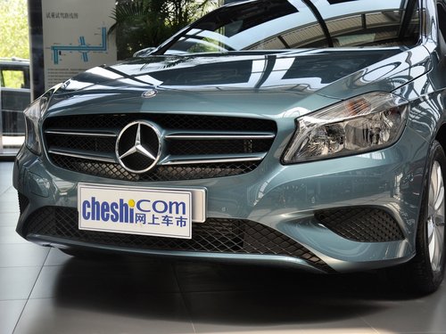 奔驰(进口)  A180 1.6T DCT