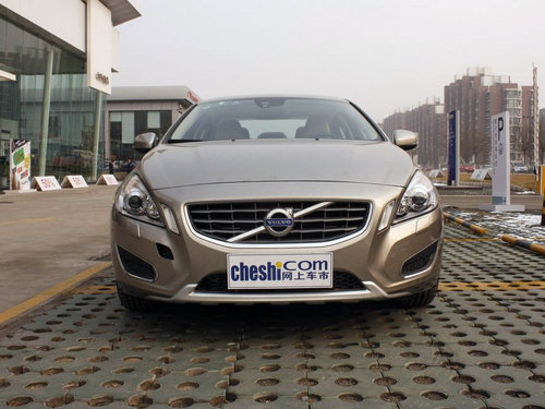 天津车市沃尔沃S60购车最高优惠3.28万