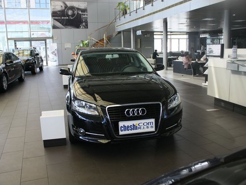 奥迪(进口) A3 Sportback 1.4T 车头正面视角